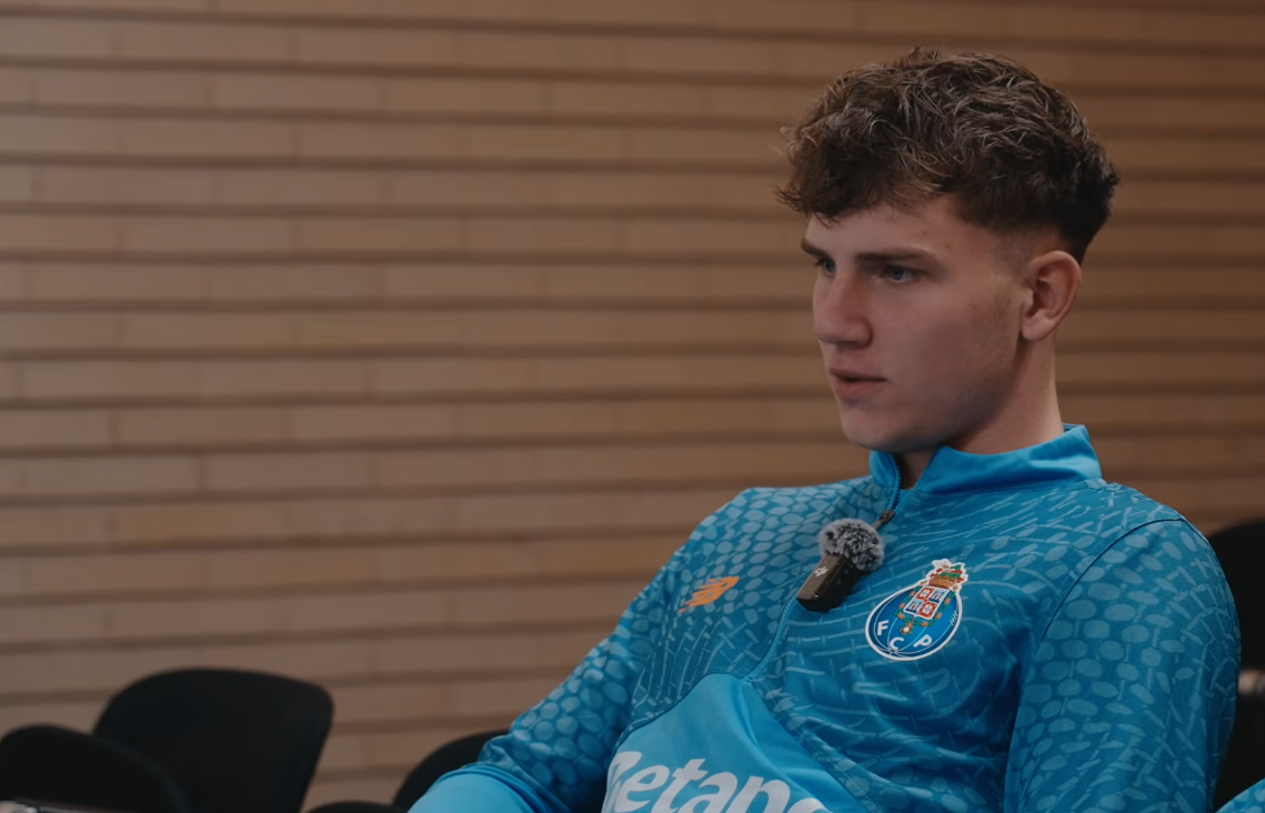 Argentyńskie media o akcji Pietuszewskiego w derbach Portugalii. "17-latek go usadził" Zdjęcie główne wpisu