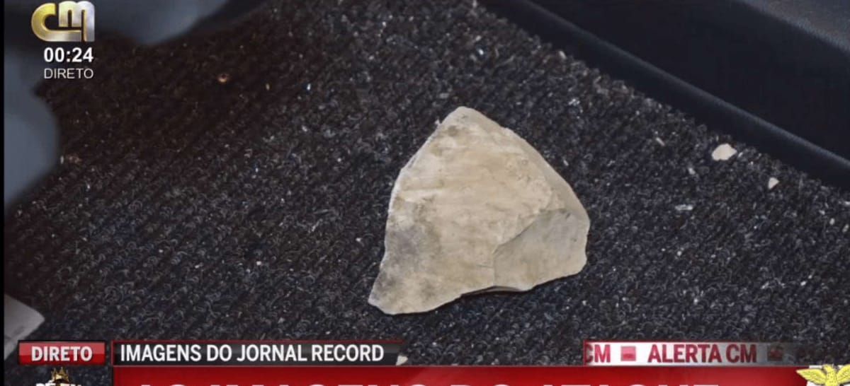 Kibice zaatakowali autobus z piłkarzami własnego klubu! Dwóch zawodników w szpitalu Zdjęcie główne wpisu