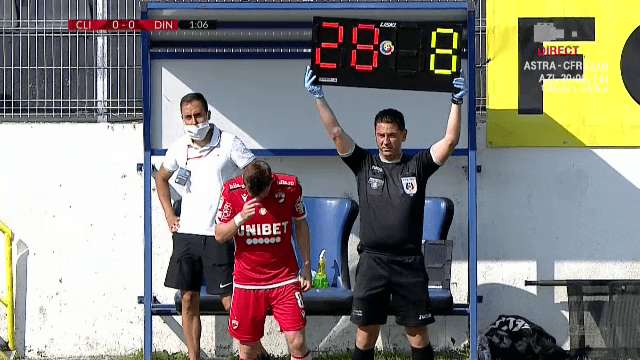 Piłkarz zszedł z boiska w 65 sekundzie meczu! Absurdalny powód! Zdjęcie główne wpisu