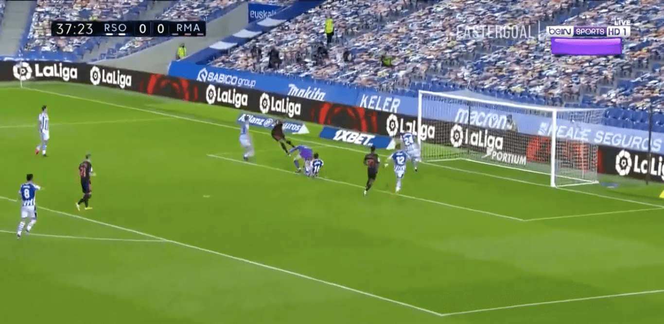 Fatalne pudło Benzemy! Jak on tego nie trafił? [WIDEO] Zdjęcie główne wpisu