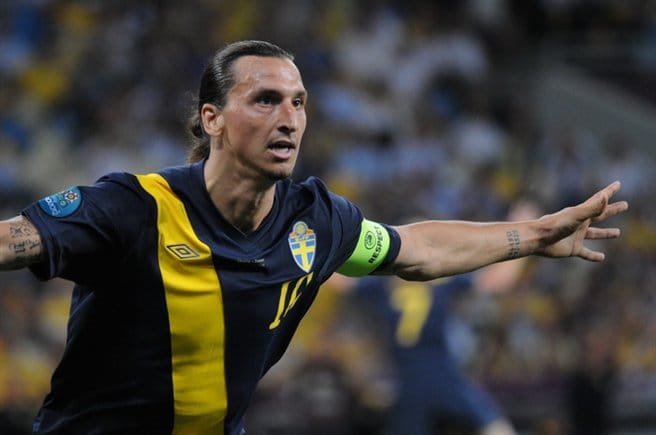 Ibrahimović coraz bliżej powrotu i gry na EURO? „Zlatan otworzył drzwi do reprezentacji” Zdjęcie główne wpisu