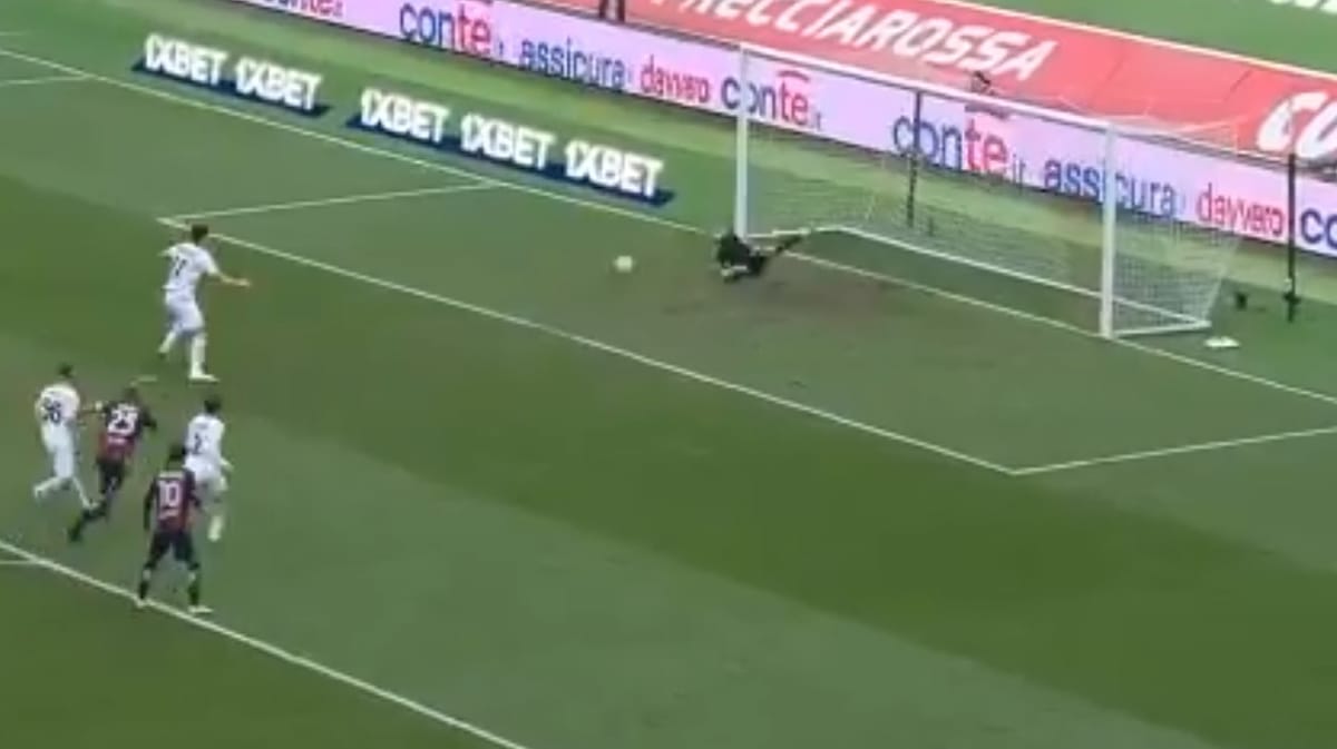 Łukasz Skorupski z piękną paradą. Polak obronił jedenastkę wykonywaną przez Ibrahimovicia [WIDEO] Zdjęcie główne wpisu