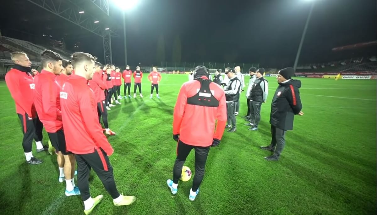 Koronawirus w reprezentacji Polski! Robert Lewandowski? „Nie. I tu kropka” Zdjęcie główne wpisu