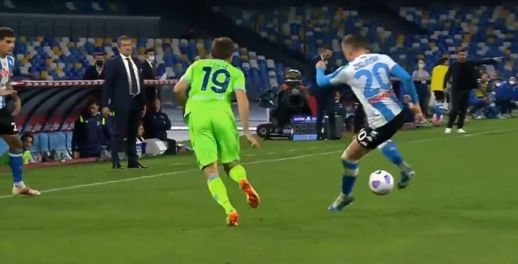 Piotr Zieliński zabawił się z rywalami! Piękna asysta Polaka [WIDEO] Zdjęcie główne wpisu