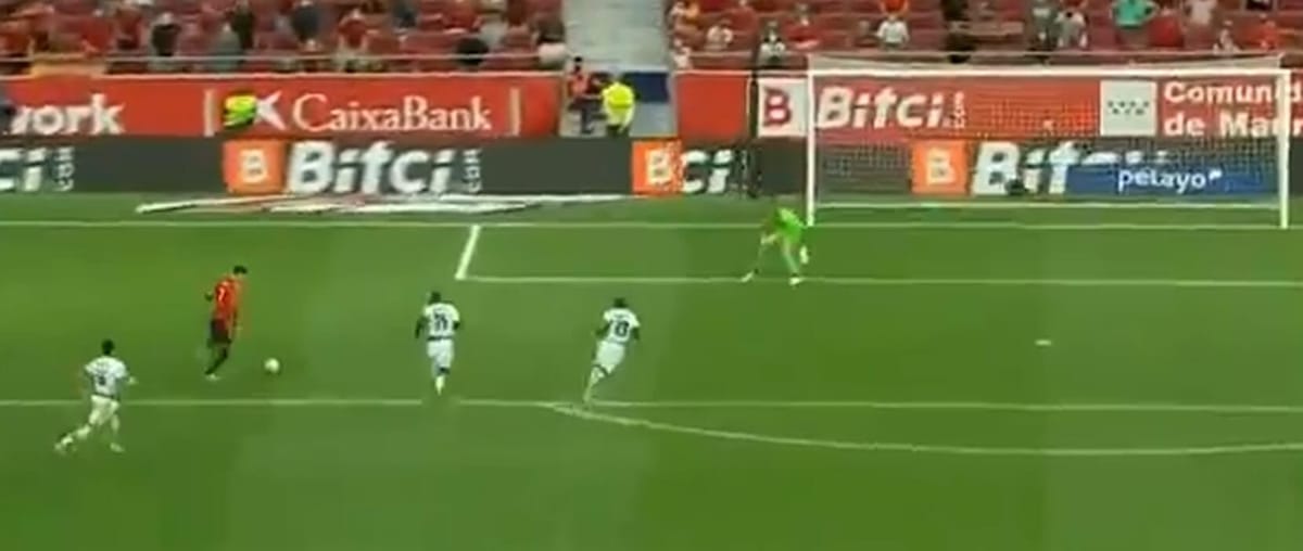 Alvaro Morata marnuje sytuację w swoim stylu. „Niepodrabialny jest” [WIDEO] Zdjęcie główne wpisu