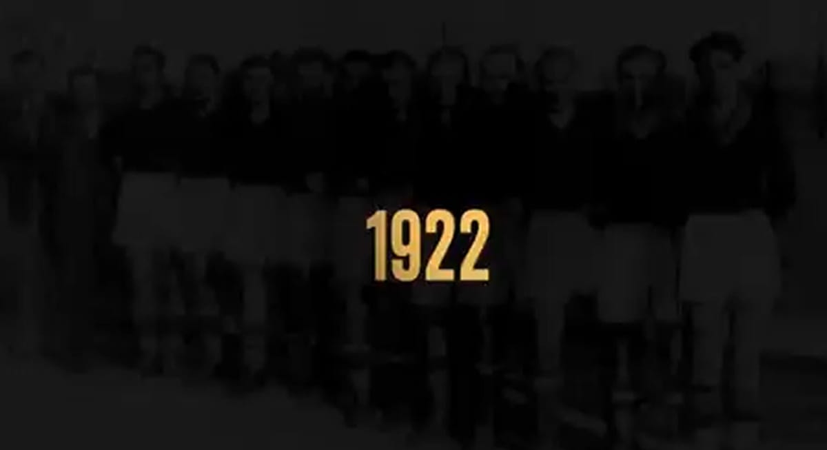 Okolicznościowe logo Lecha Poznań na 100-lecie istnienia. Nawiązali do nieskończoności Zdjęcie główne wpisu