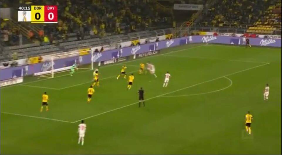 Lewandowski z golem! Polak wyprowadza Bayern na prowadzenie [WIDEO] Zdjęcie główne wpisu