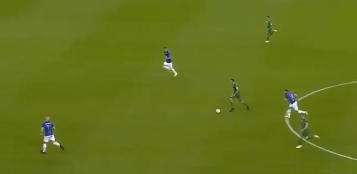 Radecki wyjaśnił legendarną próbę uderzenia z Lechem Poznań. „Myślałem, że wyjdzie mi strzał życia” Zdjęcie główne wpisu