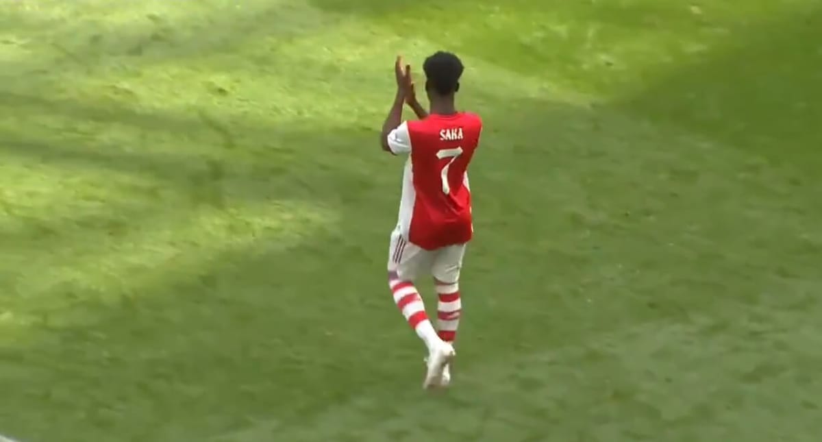 Piękny gest kibiców Tottenhamu. Piłkarz Arsenalu otrzymał gromkie brawa [WIDEO] Zdjęcie główne wpisu