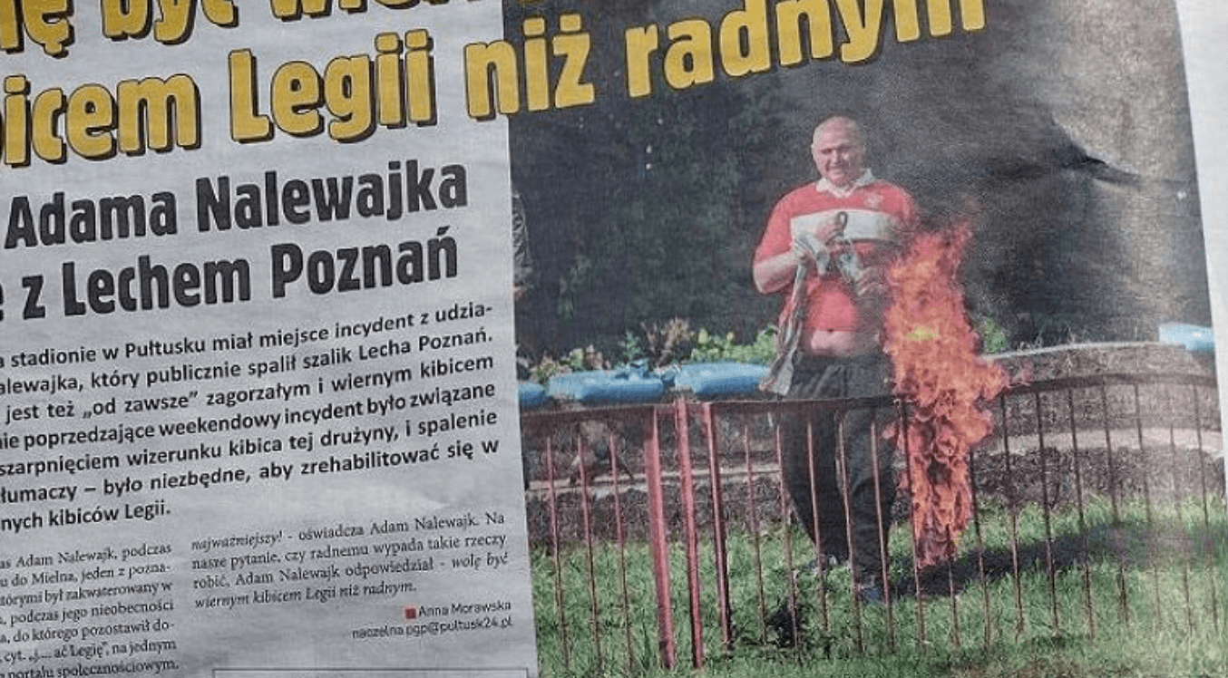 Polityk spalił szalik Lecha Poznań. Zrobił to, żeby uspokoić kibiców. I jest z siebie dumny Zdjęcie główne wpisu