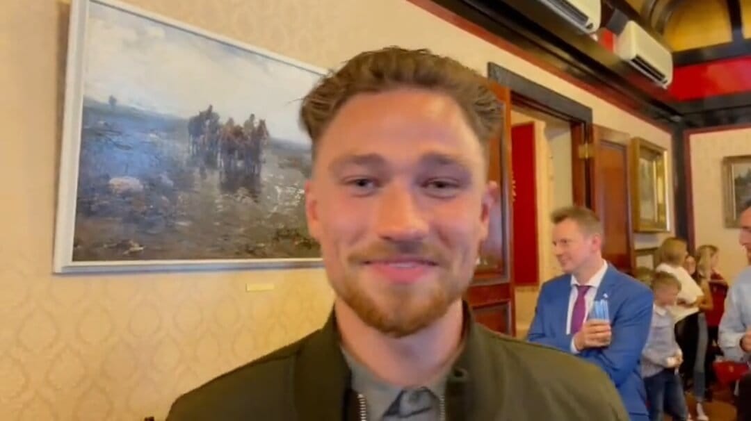 Matty Cash pozdrowił polskich kibiców! „Mam nadzieję, że już wkrótce się zobaczymy” [WIDEO] Zdjęcie główne wpisu