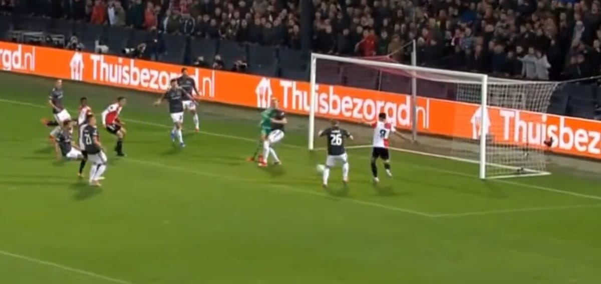 Union Berlin przegrał z Feyenoordem. Duży błąd Tymoteusza Puchacza przy stracie pierwszego gola [WIDEO] Zdjęcie główne wpisu