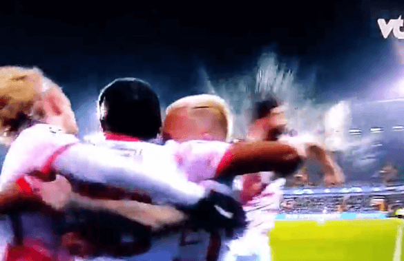 Gvardiol kontra kubek z piwem. Ciekawy sposób okazywania radości [WIDEO] Zdjęcie główne wpisu