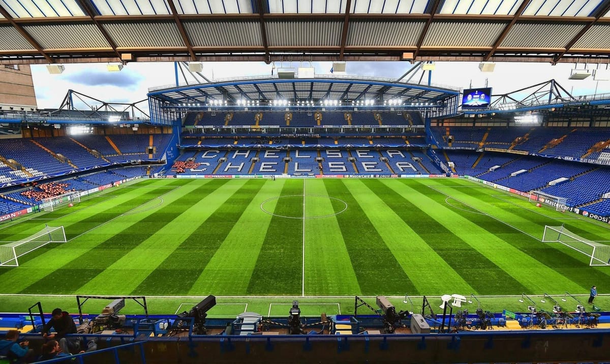 „Skromny” bonus dla Chelsea za wygranie Ligi Konferencji. Na klubie z Premier League taka kwota nie zrobi wrażenia Zdjęcie główne wpisu