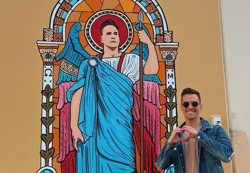 Arkadiusz Milik pod postacią archanioła. Polak bohaterem muralu Zdjęcie główne wpisu