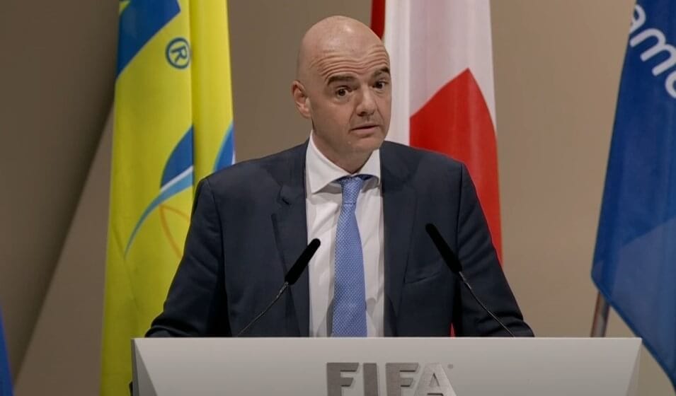 Gianni Infantino skomentował śmierć pracowników w Katarze. „Jeżeli dajesz komuś pracę, to dajesz mu godność i dumę” Zdjęcie główne wpisu