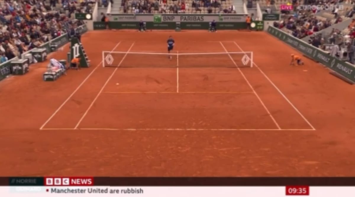 „Manchester United jest bezużyteczny”. Nietypowa wiadomość na pasku BBC News [WIDEO] Zdjęcie główne wpisu