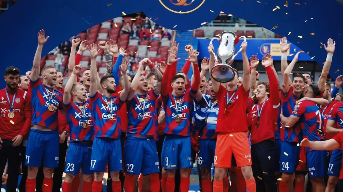 Piłkarz Lecha Poznań ostro po porażce w finale Pucharu Polski. „Raków zniszczył nas mentalnie” Zdjęcie główne wpisu