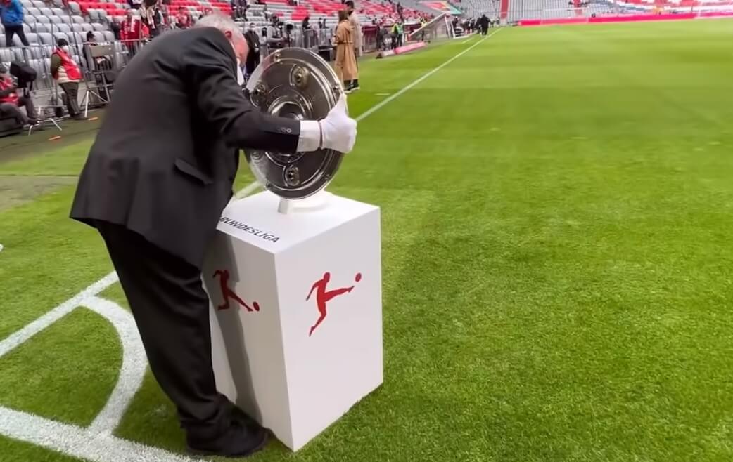 Piłkarz z Bundesligi zatrzymany przez policję na Ibizie. Miał dopuścić się poważnego przestępstwa Zdjęcie główne wpisu