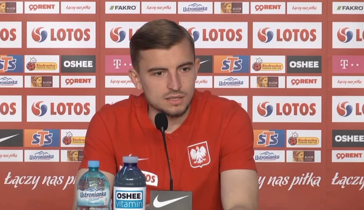 Trener Barnsley dalej liczy na Michała Helika. „Dopóki klub nie zaakceptuje oferty, on jest naszym piłkarzem” Zdjęcie główne wpisu