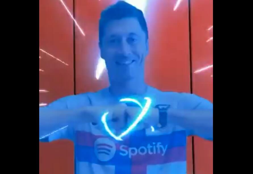 Barcelona zaprezentowała trzeci komplet strojów. „Zaangażowanie w różnorodność i integrację” [WIDEO] Zdjęcie główne wpisu