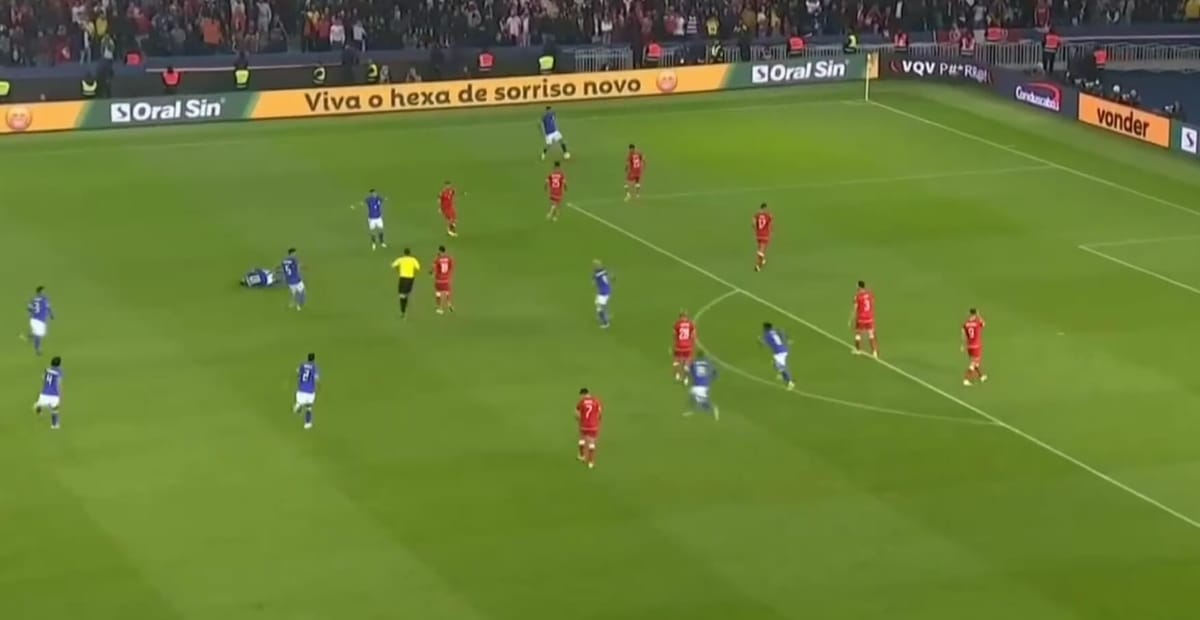 Brutalny faul na Neymarze. Tite sugeruje, że rywale chcieli wyeliminować piłkarza z Mundialu [WIDEO] Zdjęcie główne wpisu