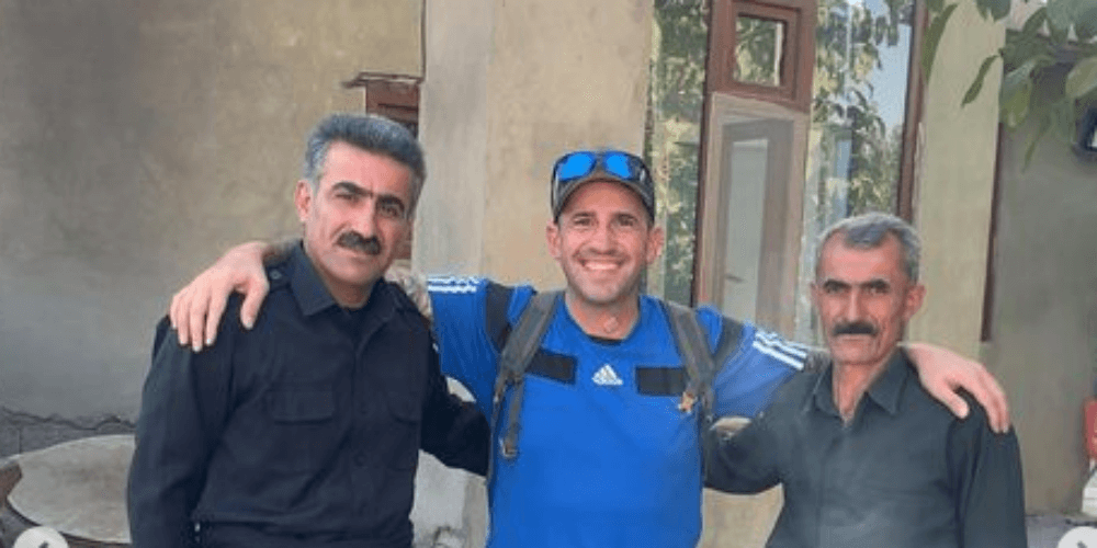 Wybrał się w pieszą wędrówkę do Kataru. Od 3 tygodni nie ma z nim kontaktu Zdjęcie główne wpisu