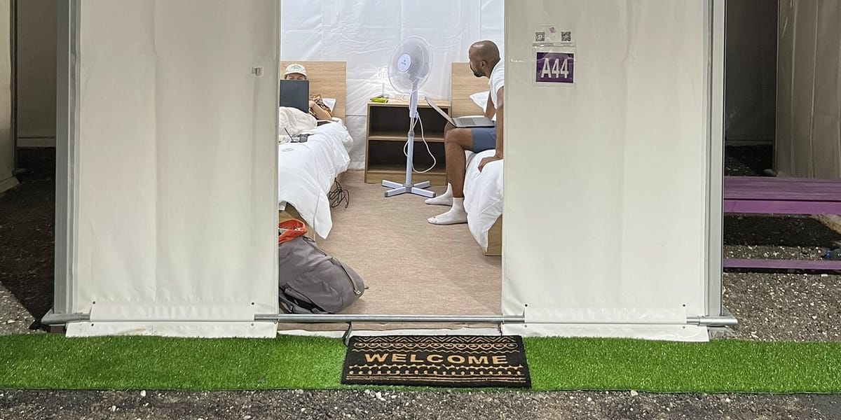 Kolejna skandaliczna sytuacja w Katarze. Kibice nie mogą kupić wody pitnej Zdjęcie główne wpisu