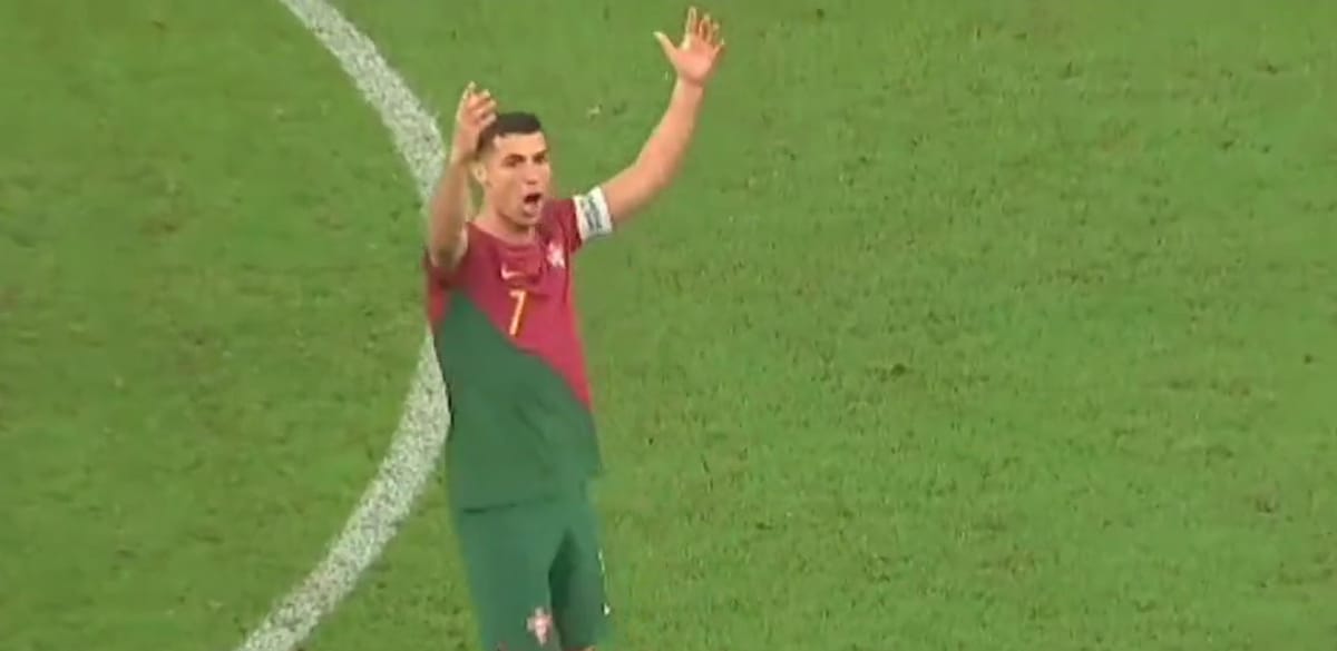 Reakcja Cristiano Ronaldo na przyznanie bramki Bruno Fernandesowi. Był załamany [WIDEO] Zdjęcie główne wpisu