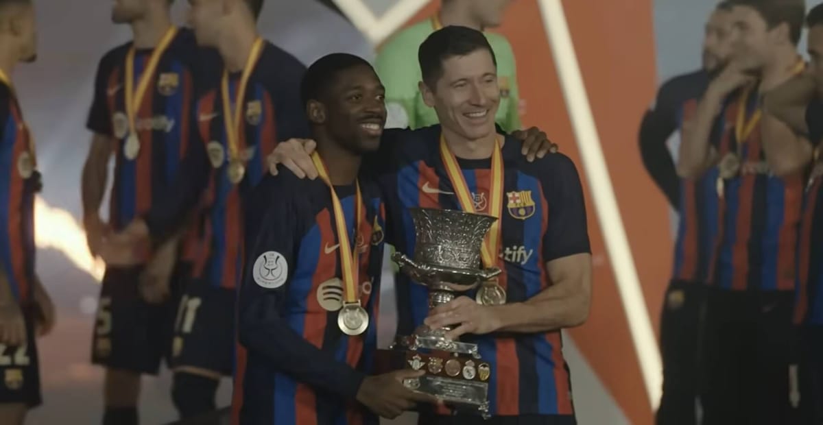 Robert Lewandowski szczęśliwy po zdobyciu pierwszego trofeum w FC Barcelonie. „Poczułem, że jestem w domu” Zdjęcie główne wpisu