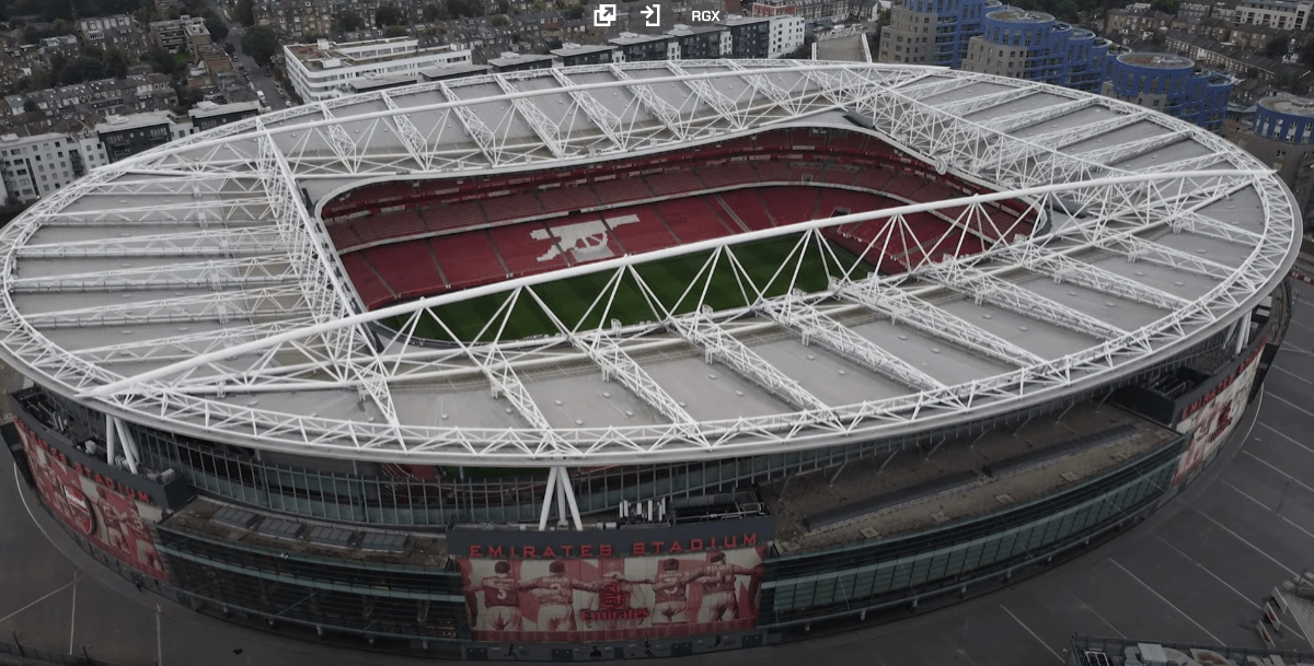 Mecz Arsenal – Nottingham Forest opóźniony! Tłumy kibiców czekały przed stadionem Zdjęcie główne wpisu