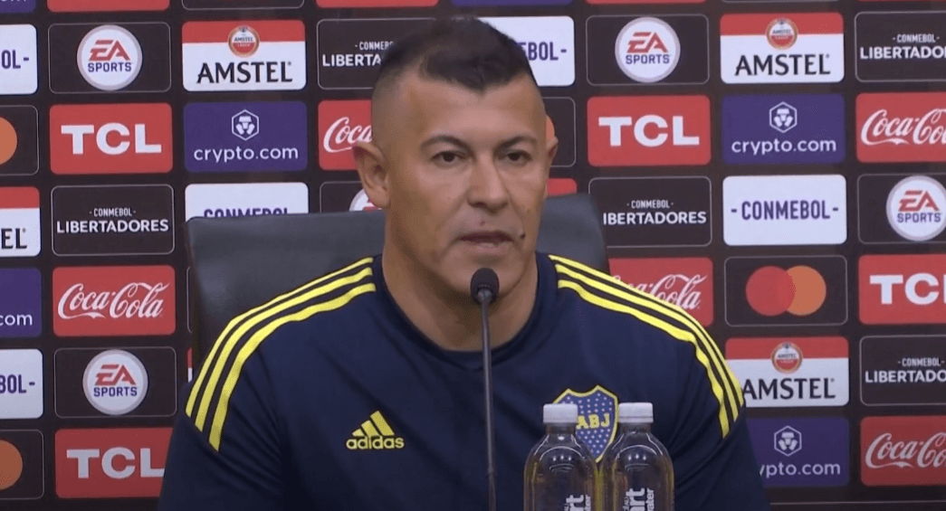 Trener Boca Juniors wściekły po derbach z River Plate. „Wyszło na jaw, że sędzia jest ich fanem” [WIDEO] Zdjęcie główne wpisu