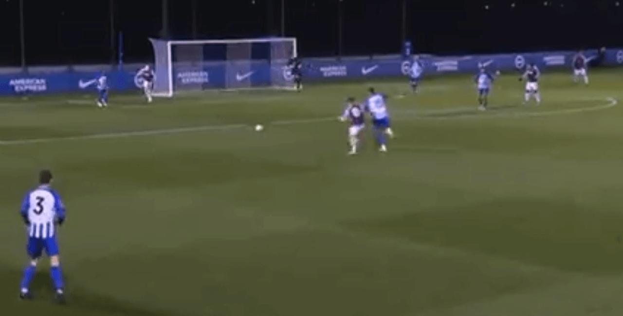 Jakub Moder wrócił na boisko i przyczynił się do zdobycia bramki. Udany pressing polskiego pomocnika [WIDEO] Zdjęcie główne wpisu