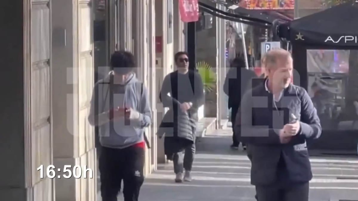 Niespodziewane spotkanie w Barcelonie. Dyrektor sportowy Barcy spotkał się z przedstawicielami Erlinga Haalanda Zdjęcie główne wpisu