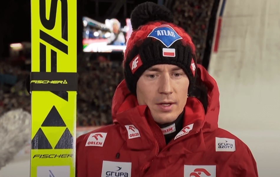 Kamil Stoch zaskoczył dziennikarza po nieudanym skoku. „Idź i skocz więcej” Zdjęcie główne wpisu