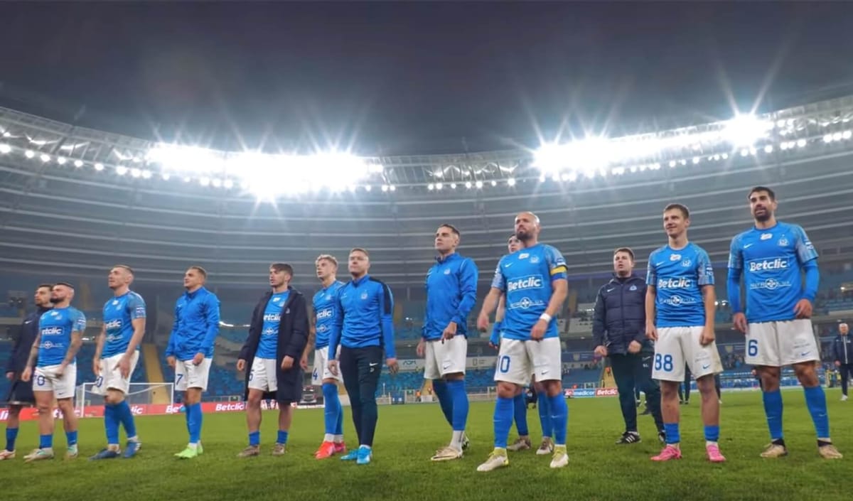 Wirus w drużynie Ruchu Chorzów. Ich rywal nie zgodził się na przełożenie meczu Zdjęcie główne wpisu