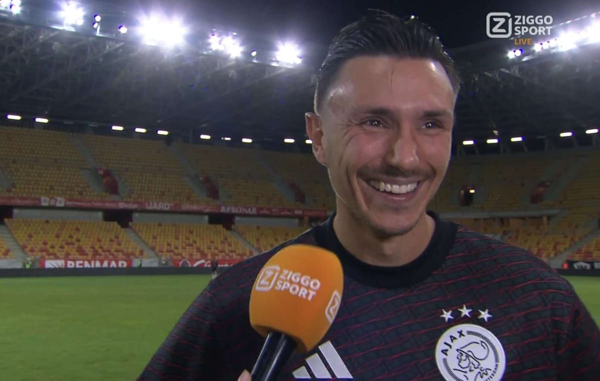 Piłkarz Ajaxu wypalił po meczu z Jagiellonią. „Zamiast latać do Polski czy Serbii” Zdjęcie główne wpisu