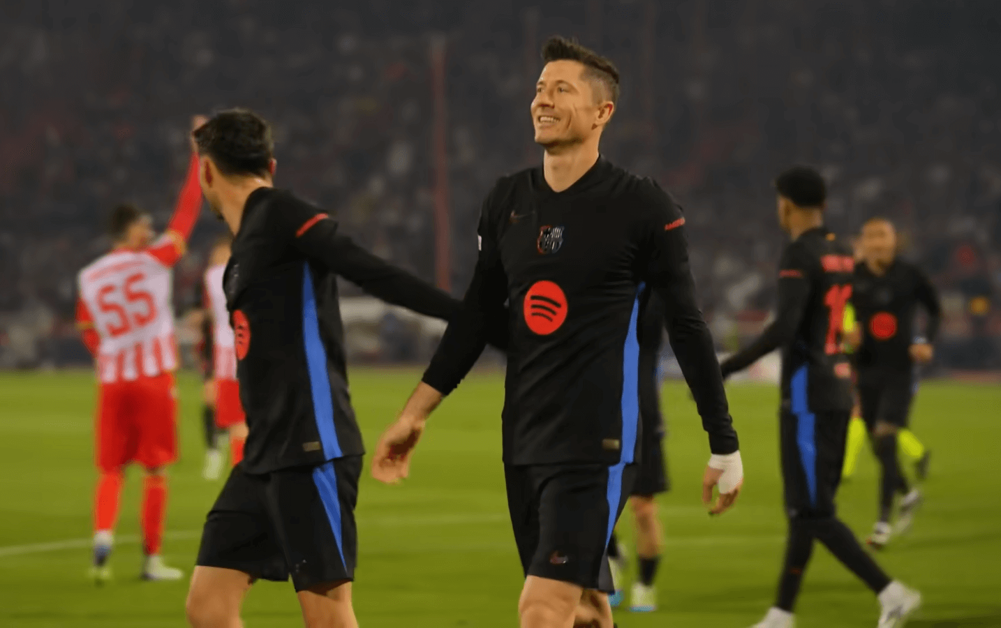 Agent Roberta Lewandowskiego ujawnia. Polak odrzucił kosmiczną ofertę z Arabii Saudyjskiej Zdjęcie główne wpisu