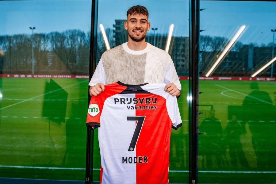 Jakub Moder z deszczu pod rynnę? Są wątpliwości, co do transferu do Feyenoordu Zdjęcie główne wpisu