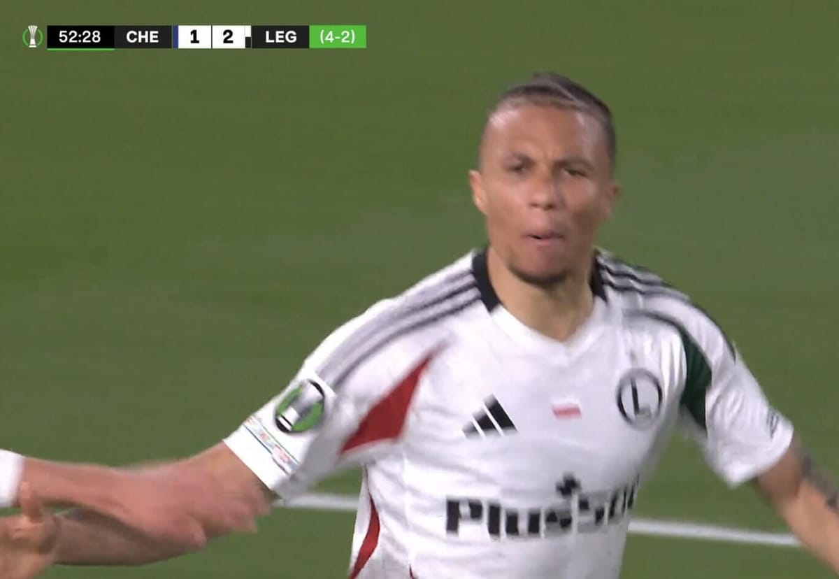 Widzew przeprowadzi zaskakujący transfer? Łodzianie chcą wykupić Kapuadiego z Legii Zdjęcie główne wpisu