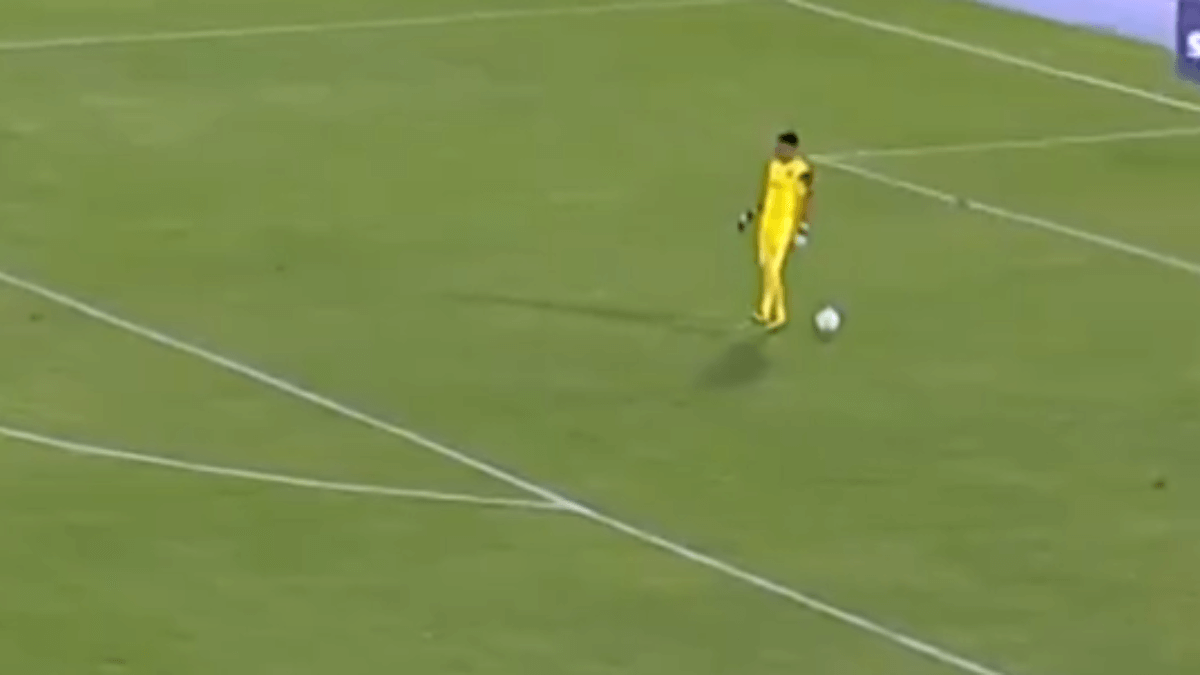 Kuriozalna wpadka bramkarza SA Bulo Bulo. To trzeba zobaczyć [WIDEO] Zdjęcie główne wpisu