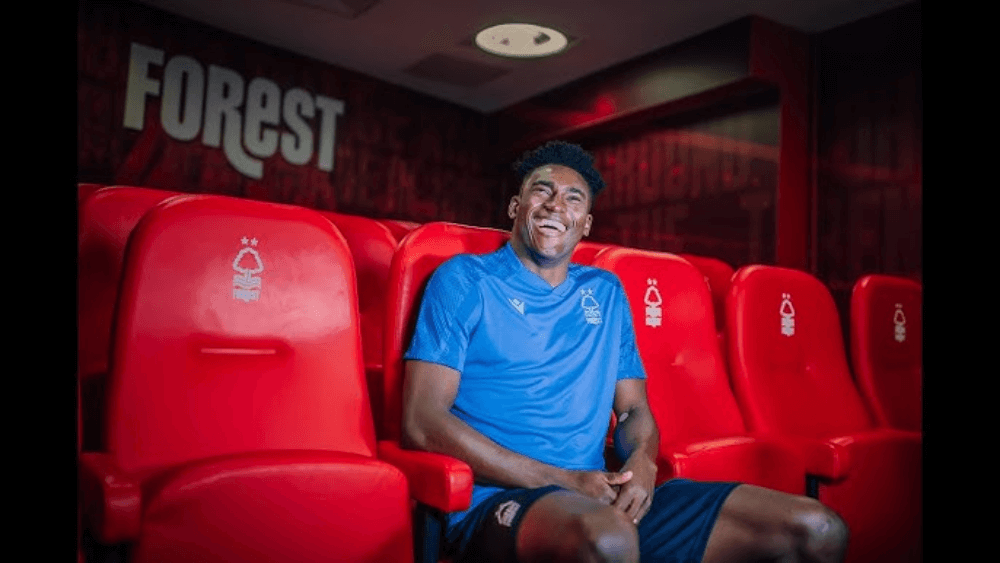 Niepokojące wieści po meczu Premier League. Piłkarz został wprowadzony w śpiączkę Zdjęcie główne wpisu