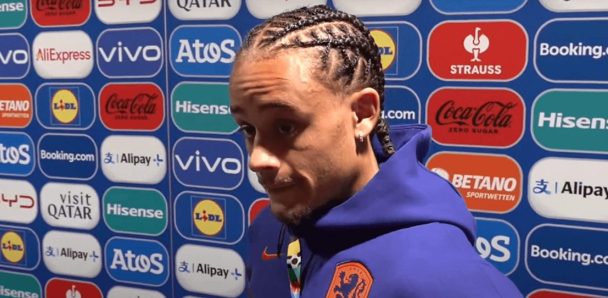 Całkowity brak odpowiedzialności Xaviego Simonsa. Zostawił swojego psa na kilka dni, zamkniętego na tarasie Zdjęcie główne wpisu