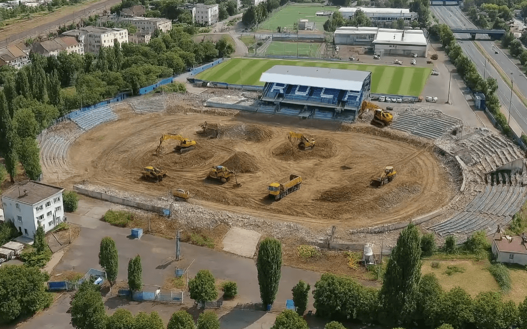 Ruch żegna się ze starym obiektem. Nowy zostanie… obrócony Zdjęcie główne wpisu