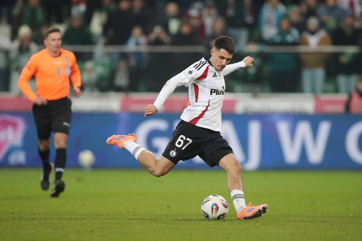 Bartosz Kapustka zapytany o kibiców Legii. „Gruba przesada” Zdjęcie główne wpisu