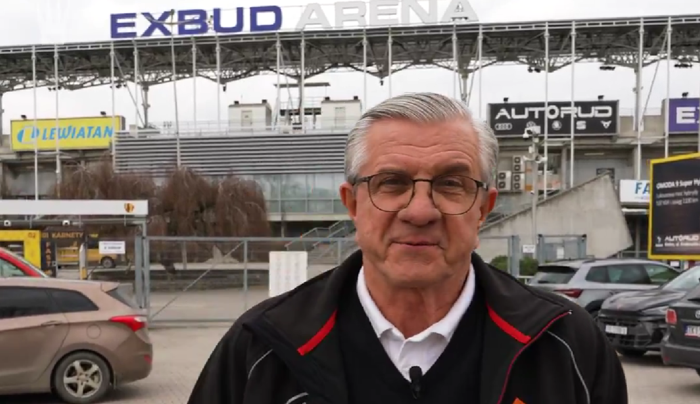 Korona Kielce znowu mistrzem marketingu! Remont stadionu przeprowadzi... Zygmunt Chajzer [WIDEO] Zdjęcie główne wpisu