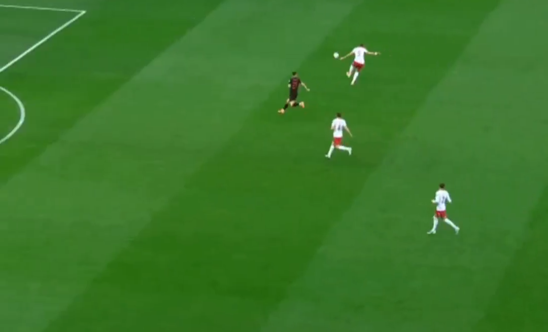 Przegrywamy z Albanią do przerwy. Ogromny błąd Jana Bednarka [WIDEO] Obraz wpisu