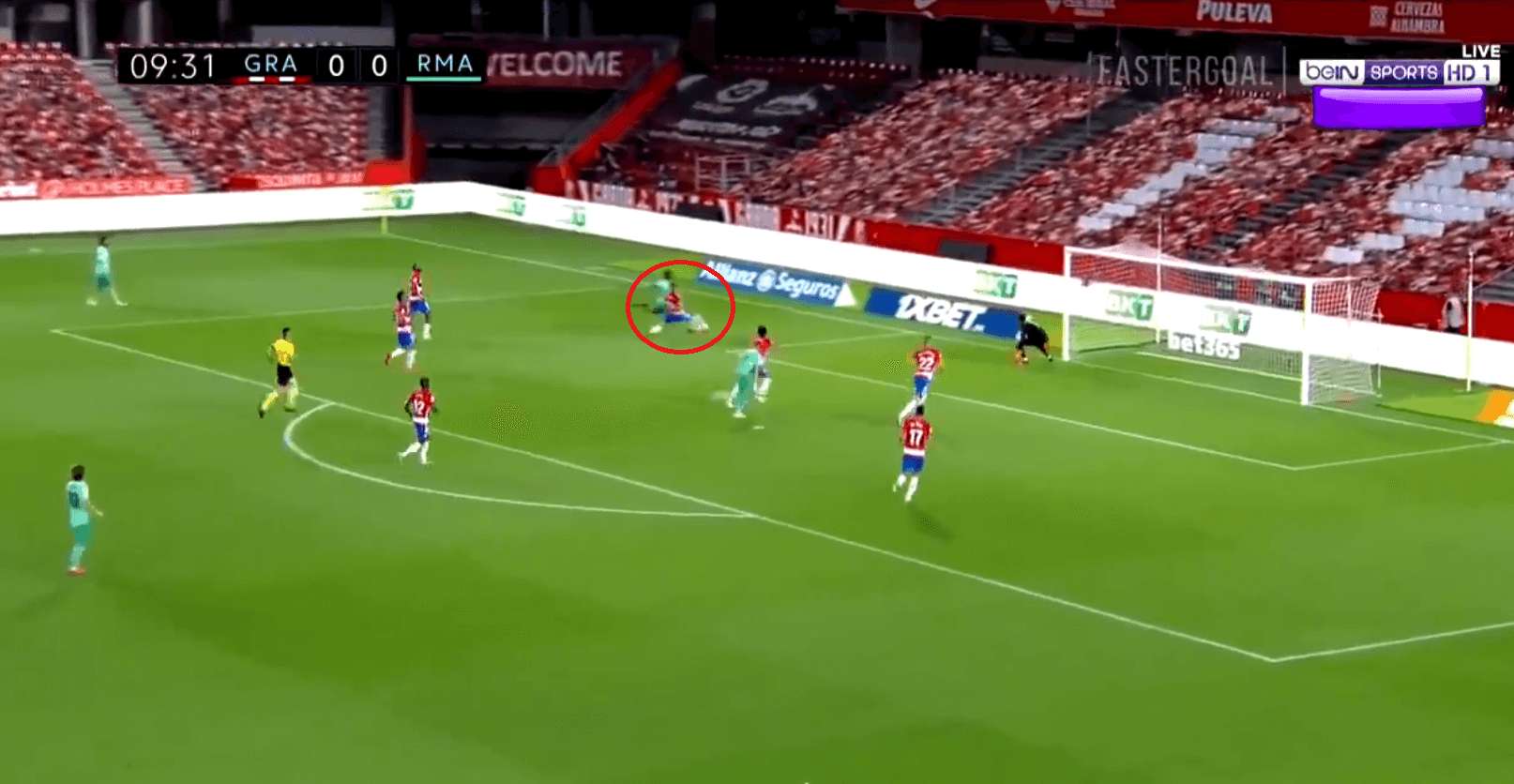 Wszedł w pole karne, jak gorący nóż w masło! Niesamowita akcja obrońcy Realu [WIDEO] Obraz wpisu