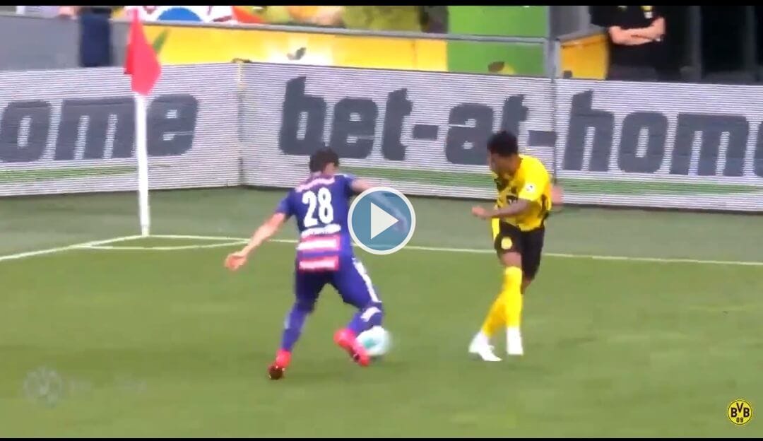 Jadon Sancho nadal w formie! Zabawił się z rywalem w sparingu [WIDEO] Obraz wpisu