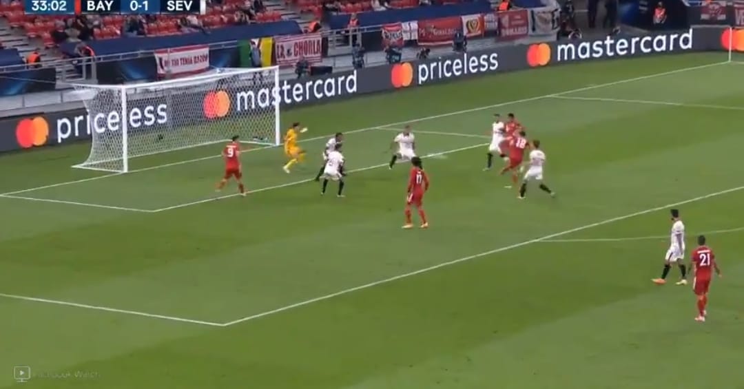 Asysta Lewandowskiego w meczu o Superpuchar Europy! Bayern remisuje z Sevillą [WIDEO] Obraz wpisu